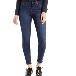 Levi’s 721 high rise skinny jeans